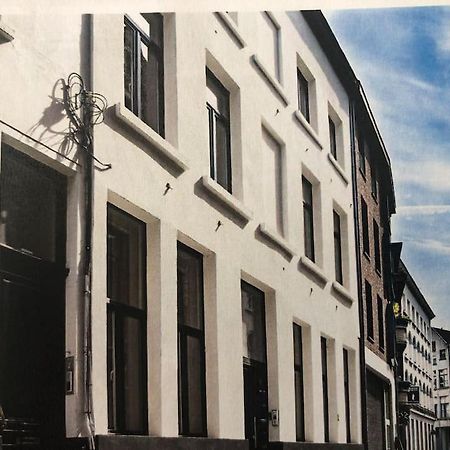 Hippe Studio In Historisch Gebouw In Oude Centrum Antwerp Exterior photo
